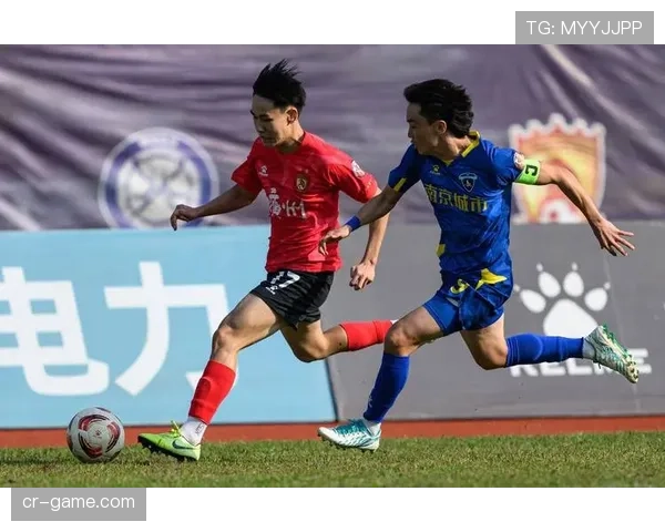 广州队新阵容亮相，青春力量蓄势待发迎战新赛季